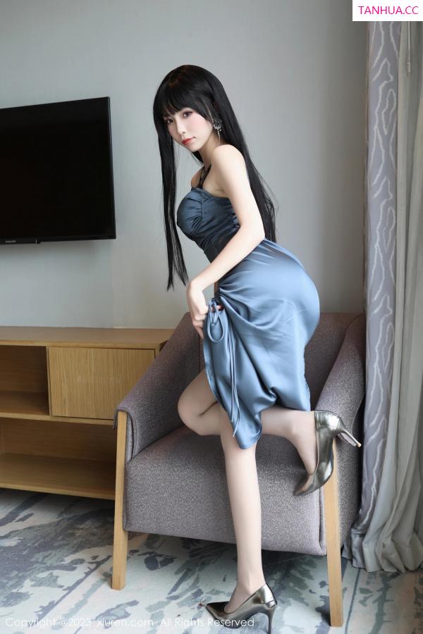   [XiuRen]高清写真图 2023.05.10 No.6714 谭小灵 制服黑丝第6张图片